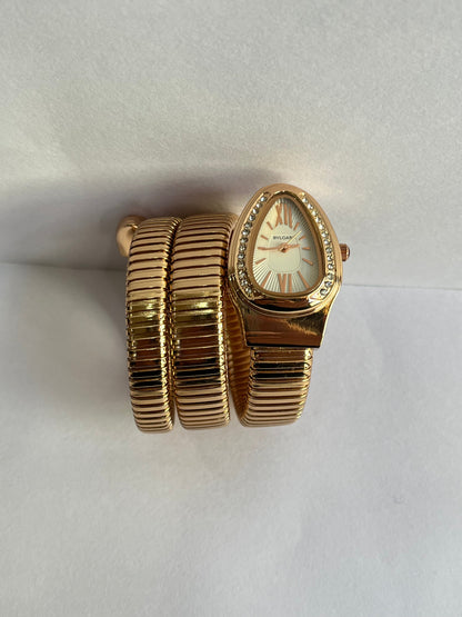 Et Luxury Gold Oval Dial Bracelet Watch with Crystal Bezel
