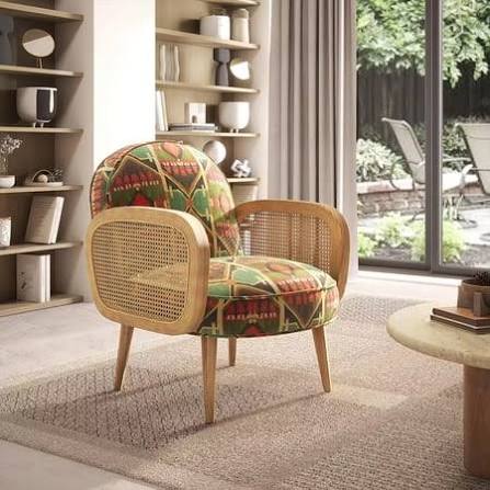 Luxurious Chair With Attached Cushion